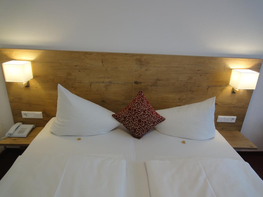 Hotel Krone Rielasingen-Worblingen Екстер'єр фото